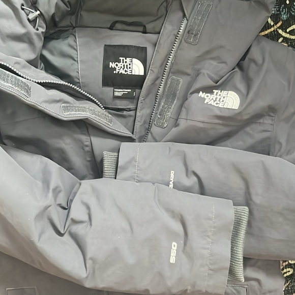 The North Face Arctic Parka - Picture 2 of 4